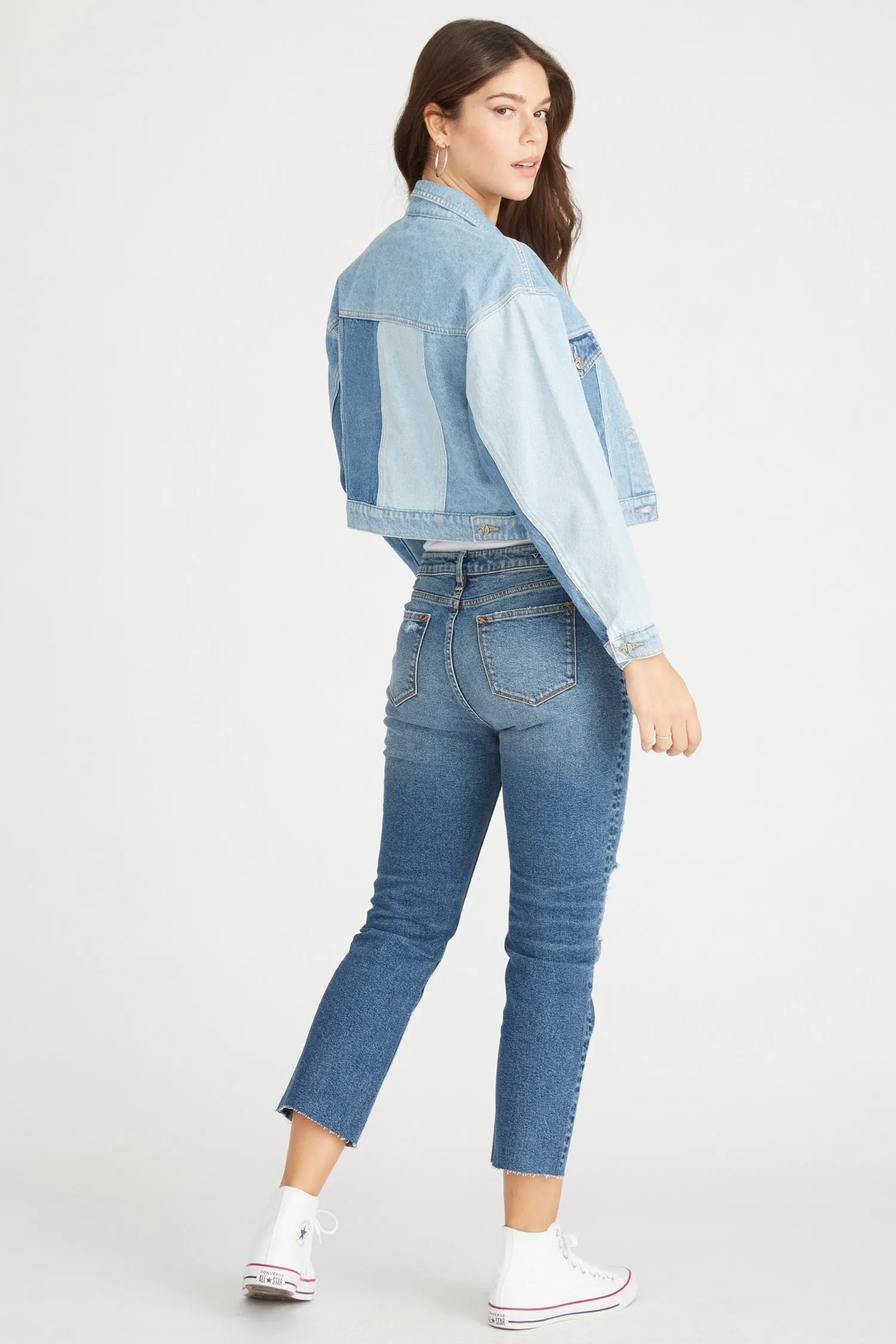 COLOR BLOCKED CROPPED DENIM JACKET