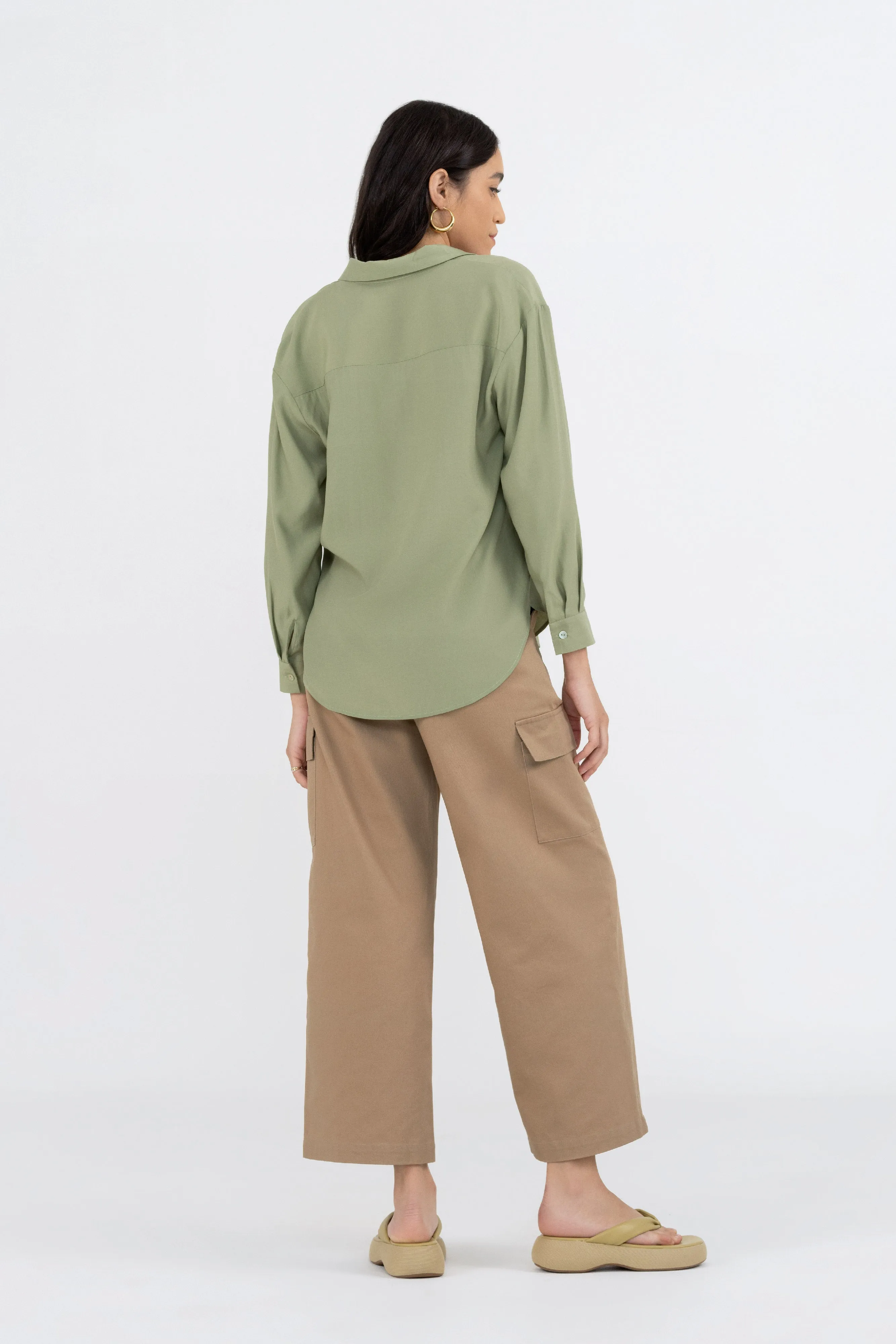 Elwyn Relaxed Button Down Shirt in Olive Green
